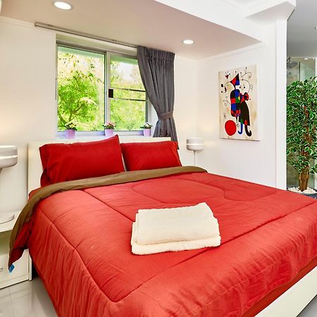 Luxurious Apartment On Jomtien Beach Road Exterior photo
