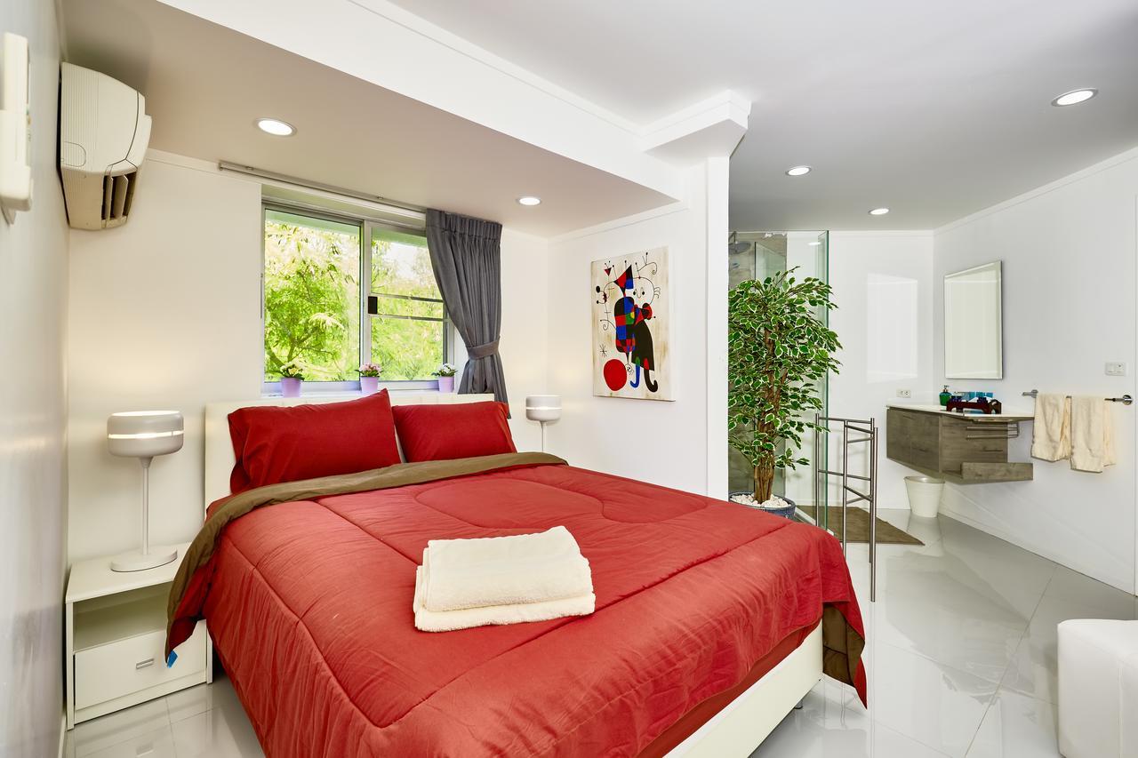 Luxurious Apartment On Jomtien Beach Road Exterior photo