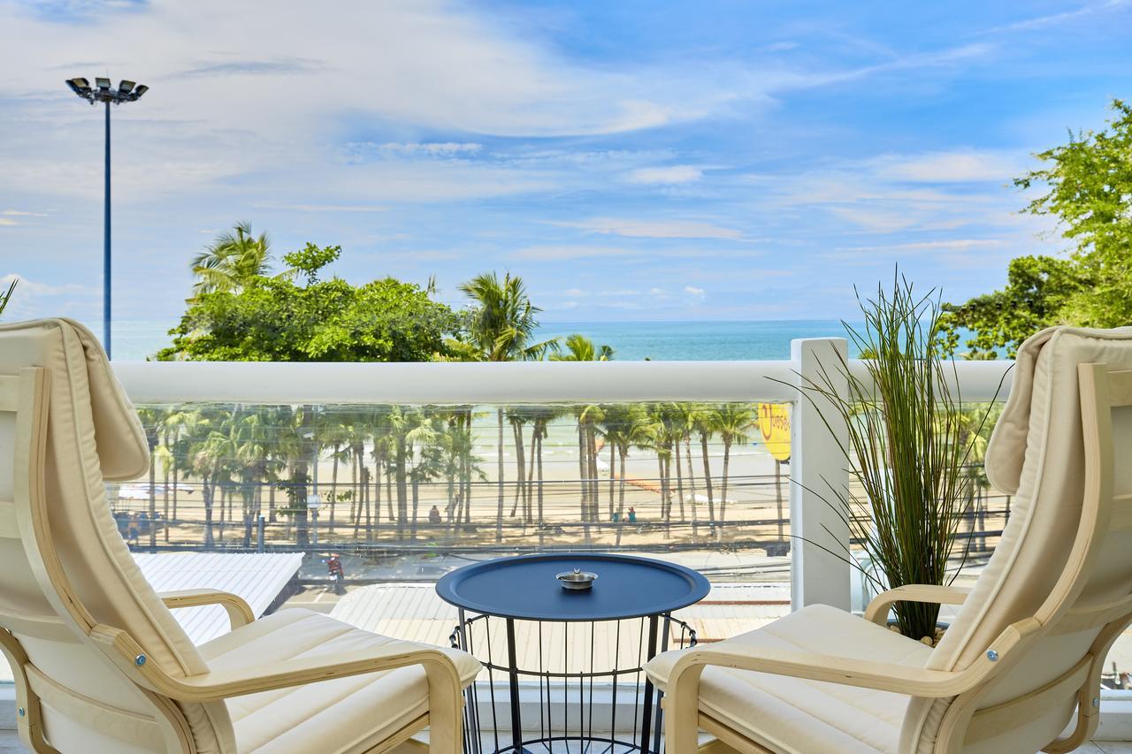 Luxurious Apartment On Jomtien Beach Road Exterior photo