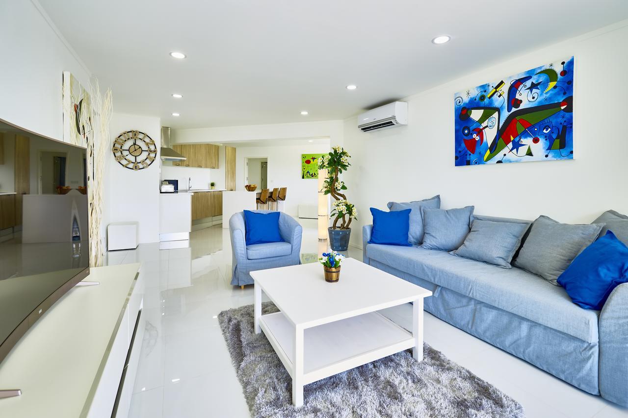 Luxurious Apartment On Jomtien Beach Road Exterior photo